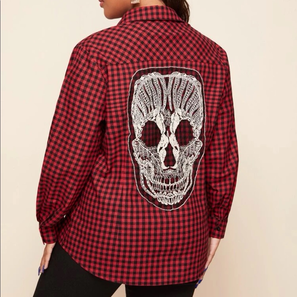Skull Embroidered Flannel Size 18